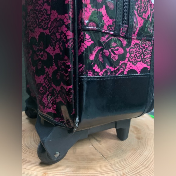 Betsey Johnson 90s Vintage Lace Rolling Suitcase - Picture 6 of 10